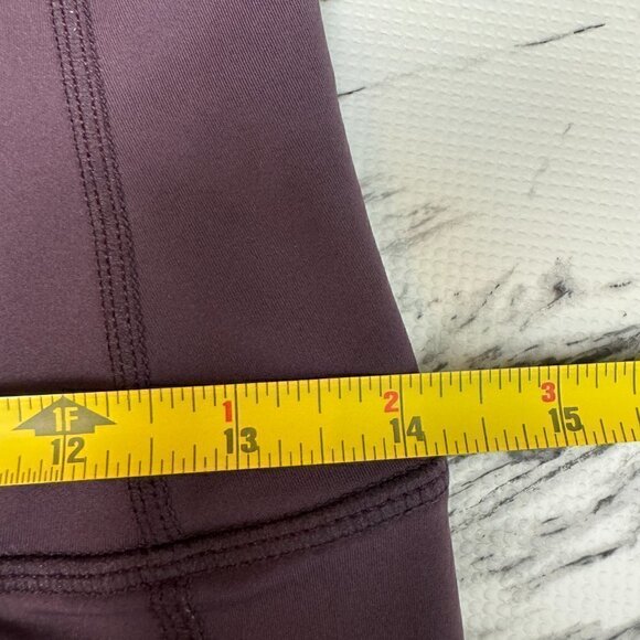 EUC - Zyia Wine (purple) Brilliant Capris - Size 8-10 - Picture 4 of 7